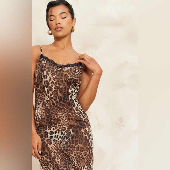 Prettylittlething Leopard print Maxi dress 6 - Picture 9 of 11
